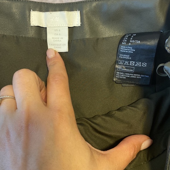 H&M Mini Skirt Size US 6 - Picture 3 of 4